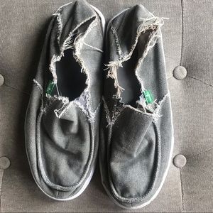 Sanuk casual canvas loafers